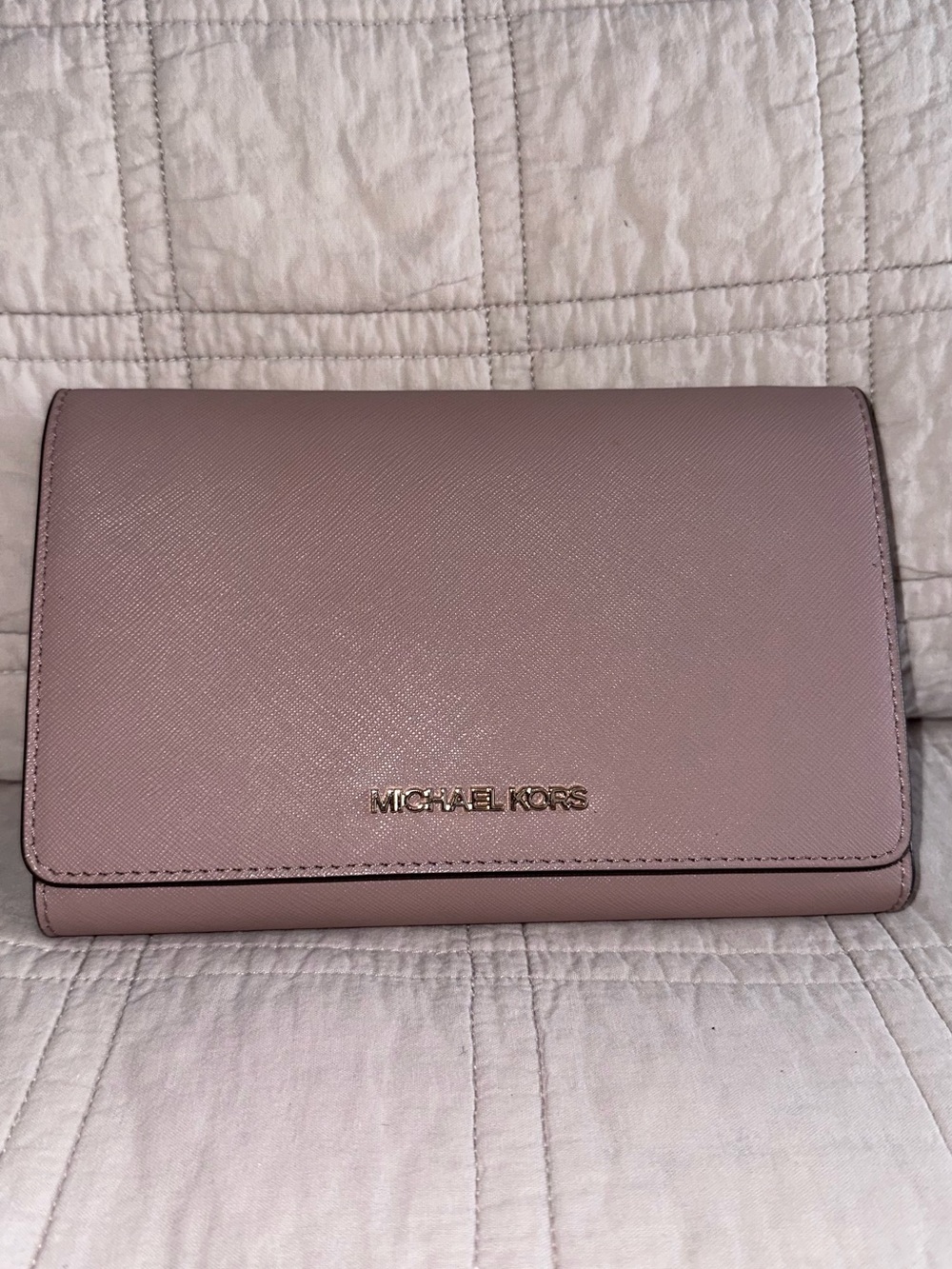 Michael Kors Dusty Pink Saffiano Leather crossbody Wallet bag with Gold Logo